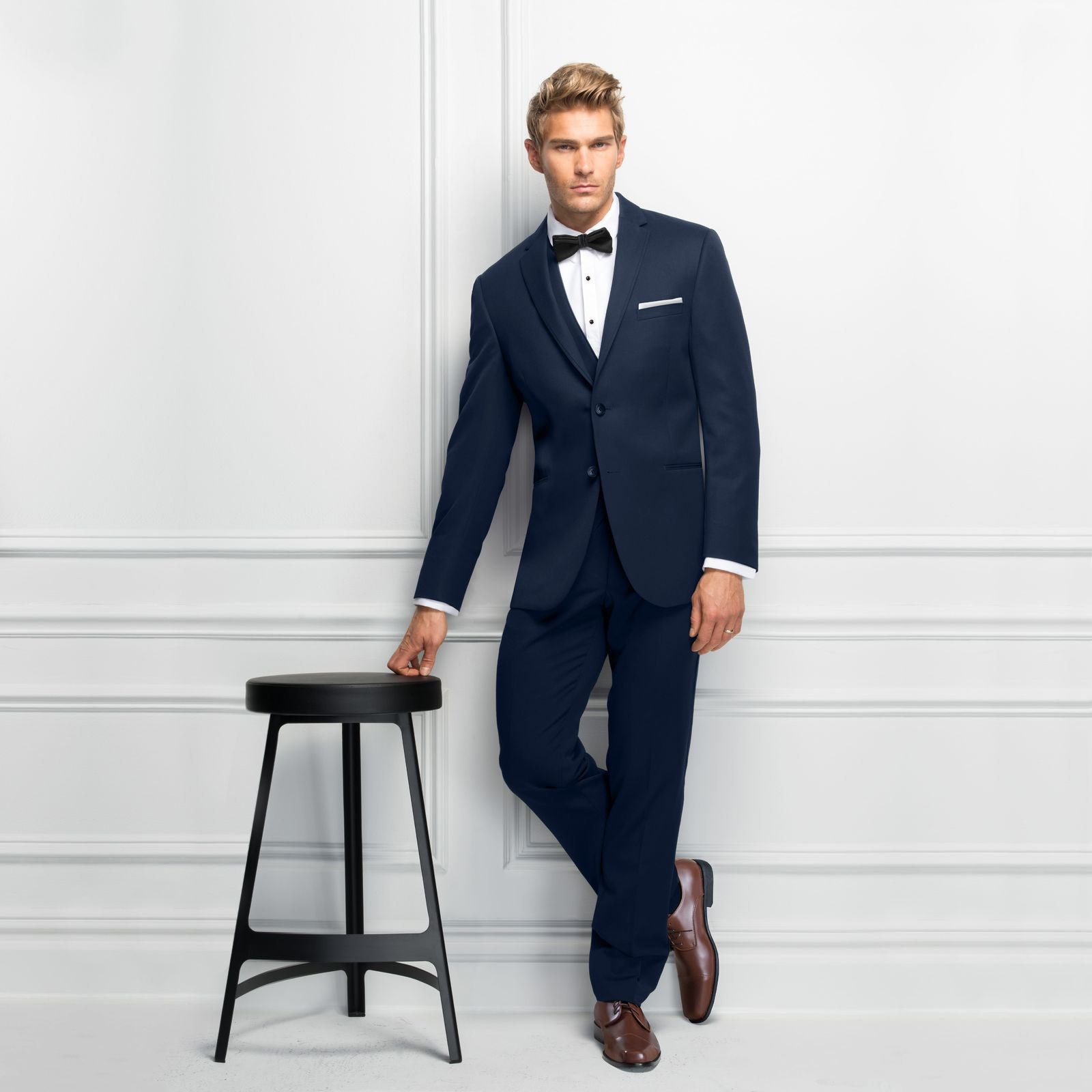 BT 371 Michael Kors Navy Suit Jacket